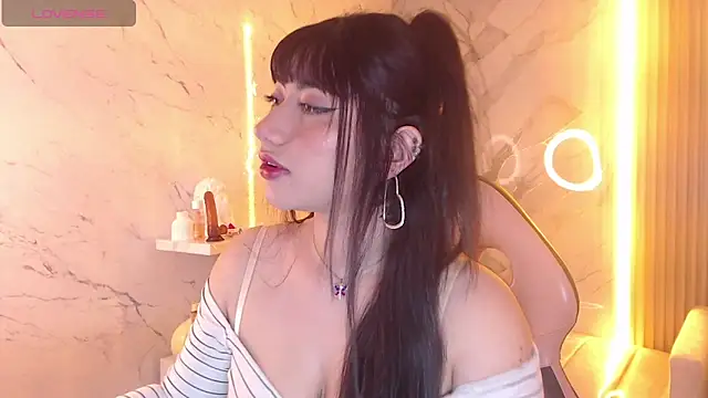 Snapshot of Sophia_tf chatting on September 16, 2025, 1:23 pm Sophia tf online show from September 16, 2025, 1:23 pm