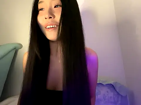 77momomo online show from September 22, 2025, 5:19 pm