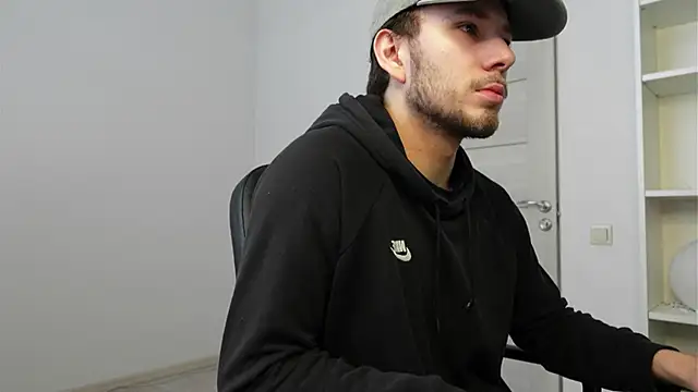 Snapshot of Ethan_Fyre chatting on September 21, 2025, 7:02 am Ethan Fyre online show from September 21, 2025, 7:02 am