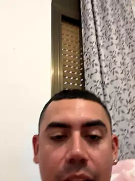 Snapshot of davidxxx099 chatting on September 11, 2025, 3:12 pm davidxxx099 online show from September 11, 2025, 3:12 pm