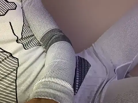 Just2Try online show from December 20, 2025, 10:34 pm