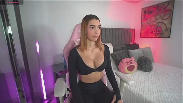 Snapshot of Evellyn_clair1 chatting on November 29, 2025, 7:47 pm Evellyn clair1 online show from November 29, 2025, 7:47 pm