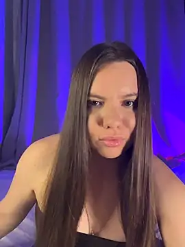 Chloe loo online show from September 20, 2025, 6:57 pm