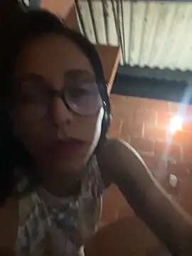 Emma  cumlovee online show from October 7, 2025, 12:33 am