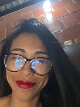 Snapshot of Emma__cumlovee chatting on March 1, 2026, 4:12 am Emma cumlovee online show from March 1, 2026, 4:12 am