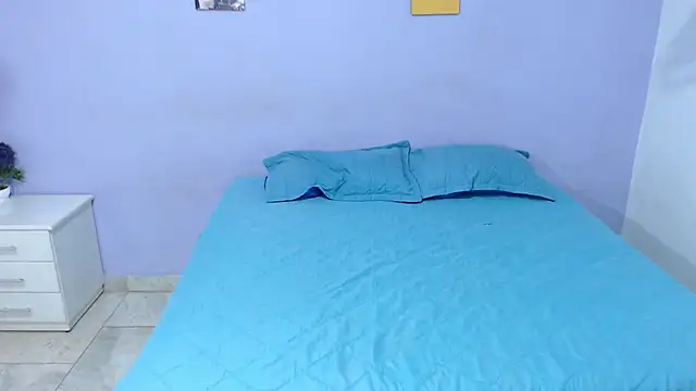 onixandghosty1 online show from October 29, 2025, 7:02 pm