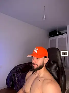 andrewcorey1 online show from October 23, 2025, 5:39 am