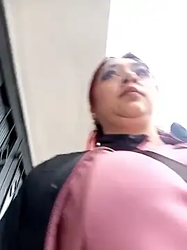 Snapshot of Mariana-94 chatting on September 10, 2025, 11:42 am Mariana-94 online show from September 10, 2025, 11:42 am