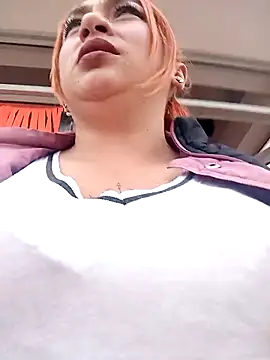 Snapshot of Mariana-94 chatting on October 10, 2025, 12:50 pm Mariana-94 online show from October 10, 2025, 12:50 pm