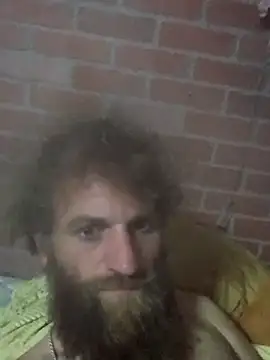 Snapshot of bearded_cross chatting on October 28, 2025, 2:56 am bearded cross online show from October 28, 2025, 2:56 am