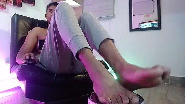 Snapshot of Sander_ath chatting on November 10, 2025, 11:21 pm Sander ath online show from November 10, 2025, 11:21 pm