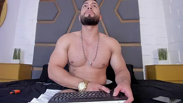 Snapshot of massimofiore_ chatting on September 20, 2025, 4:06 am massimofiore online show from September 20, 2025, 4:06 am