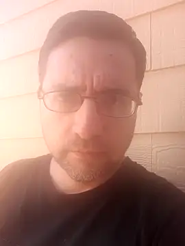 Snapshot of Gearsuit chatting on October 23, 2025, 9:13 pm Gearsuit online show from October 23, 2025, 9:13 pm