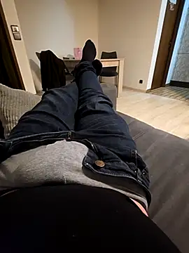 bigdicksklave online show from February 8, 2026, 10:29 pm