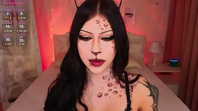 Snapshot of venomeowww__ chatting on October 19, 2025, 3:42 am venomeowww online show from October 19, 2025, 3:42 am