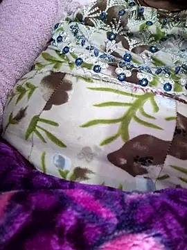 Snapshot of CUTGIRL76 chatting on December 22, 2025, 9:48 pm CUTGIRL76 online show from December 22, 2025, 9:48 pm