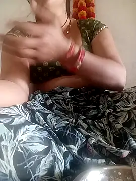 Snapshot of CUTGIRL76 chatting on March 3, 2026, 6:42 am CUTGIRL76 online show from March 3, 2026, 6:42 am