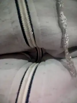 Snapshot of CUTGIRL76 chatting on December 20, 2025, 12:30 pm CUTGIRL76 online show from December 20, 2025, 12:30 pm