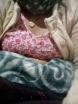 Snapshot of CUTGIRL76 chatting on December 19, 2025, 9:50 pm CUTGIRL76 online show from December 19, 2025, 9:50 pm