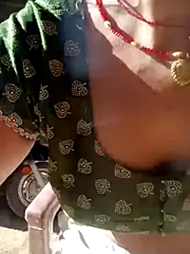 Snapshot of CUTGIRL76 chatting on December 17, 2025, 5:12 am CUTGIRL76 online show from December 17, 2025, 5:12 am