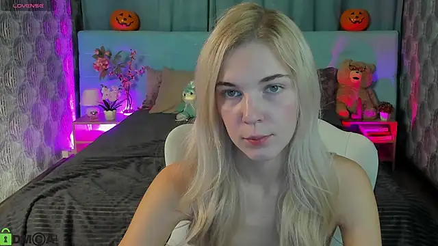 Snapshot of Aurora_Bennet chatting on October 22, 2025, 12:21 am Aurora Bennet online show from October 22, 2025, 12:21 am