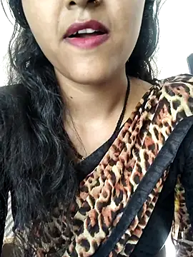 AnanyaKapoor89 online show from October 7, 2025, 8:26 am