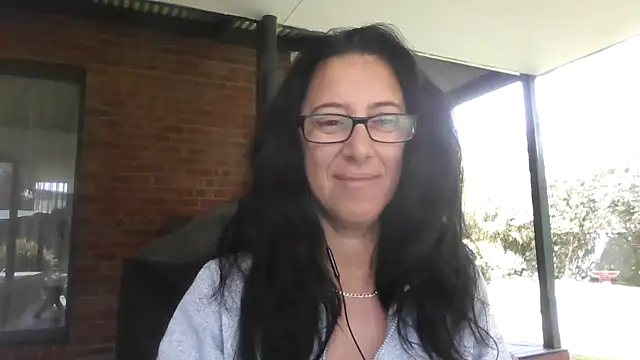 Snapshot of CleopatraGirl chatting on November 1, 2025, 11:20 pm CleopatraGirl online show from November 1, 2025, 11:20 pm