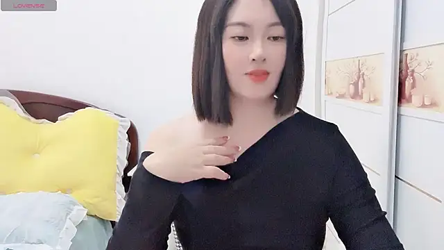 Snapshot of FeilL2t chatting on November 2, 2025, 7:24 am FeilL2t online show from November 2, 2025, 7:24 am