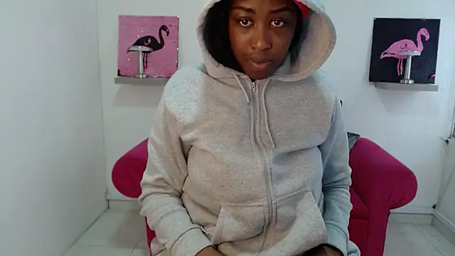 Snapshot of milykabombastik chatting on September 25, 2025, 12:33 pm milykabombastik online show from September 25, 2025, 12:33 pm