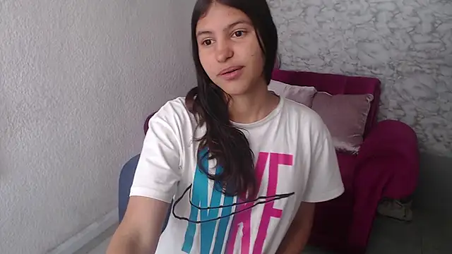 Snapshot of Evagirl69 chatting on September 8, 2025, 6:18 pm Evagirl69 online show from September 8, 2025, 6:18 pm
