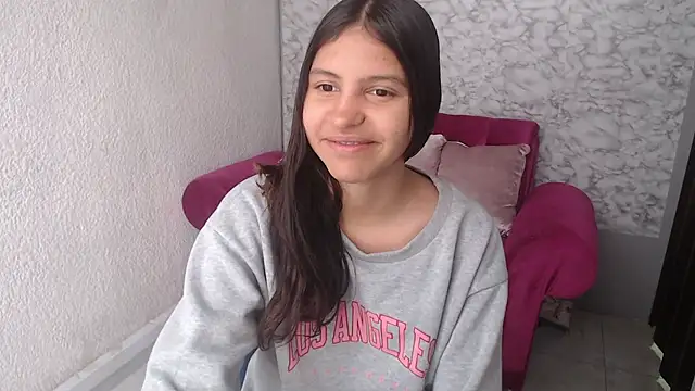 Snapshot of Evagirl69 chatting on September 9, 2025, 6:17 pm Evagirl69 online show from September 9, 2025, 6:17 pm
