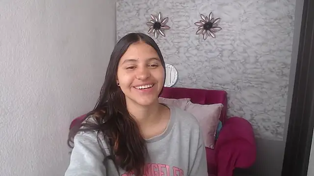 Snapshot of Evagirl69 chatting on October 1, 2025, 6:23 pm Evagirl69 online show from October 1, 2025, 6:23 pm