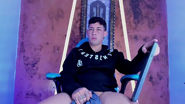 Jeff Brunno  online show from December 4, 2025, 11:37 pm