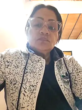 Vickysweeeettt online show from March 30, 2026, 11:39 pm