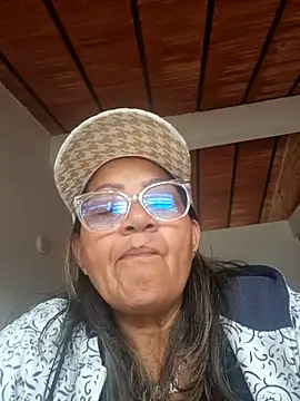 Snapshot of Vickysweeeettt chatting on June 24, 2026, 6:06 pm Vickysweeeettt online show from June 24, 2026, 6:06 pm
