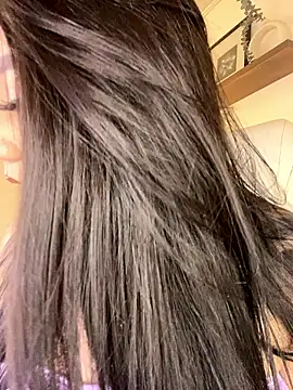 Zoe Serrat online show from January 16, 2026, 1:04 pm