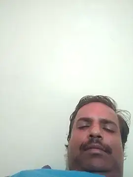 vardh033 online show from September 16, 2025, 5:14 pm