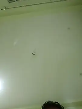 vardh033 online show from September 21, 2025, 5:34 am