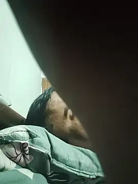 vardh033 online show from November 24, 2025, 5:35 pm