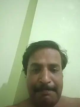 vardh033 online show from September 26, 2025, 7:10 pm