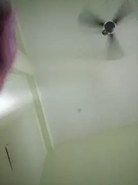 vardh033 online show from October 10, 2025, 4:46 am