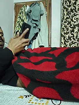 vardh033 online show from December 14, 2025, 8:09 am