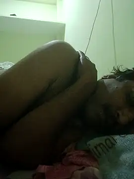 vardh033 online show from September 25, 2025, 5:41 pm