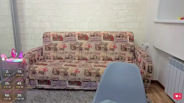 Snapshot of AlisaWyn chatting on October 27, 2025, 11:22 am AlisaWyn online show from October 27, 2025, 11:22 am