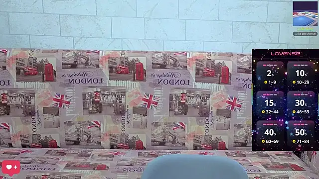 Snapshot of AlisaWyn chatting on November 28, 2025, 3:17 am AlisaWyn online show from November 28, 2025, 3:17 am