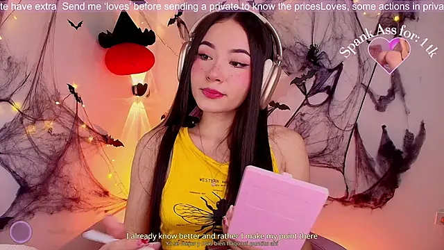 Snapshot of Melifluaa chatting on October 15, 2025, 4:15 pm Melifluaa online show from October 15, 2025, 4:15 pm