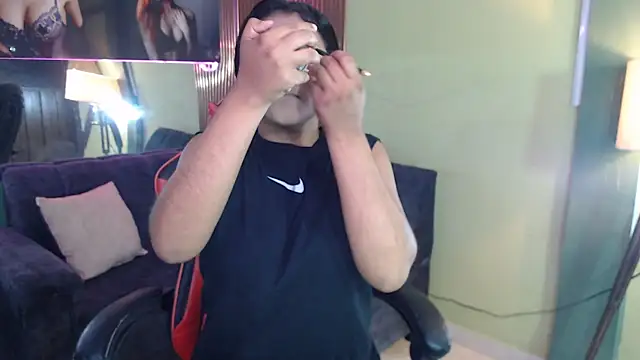 veronica em1 online show from November 7, 2025, 3:16 pm