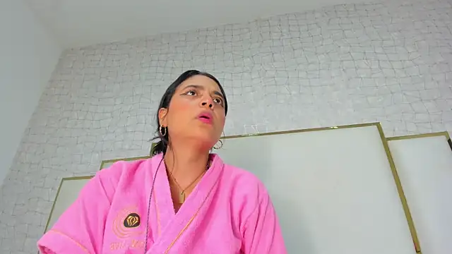 thalia888  online show from March 23, 2026, 7:03 pm