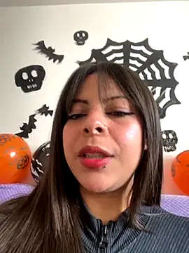 MiaCollinssx online show from October 29, 2025, 7:24 pm