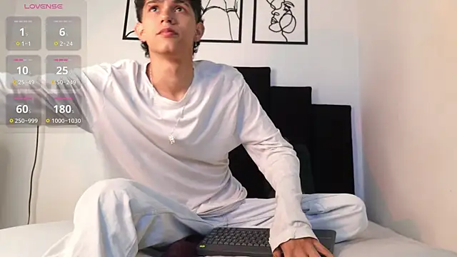 alexmark  online show from January 7, 2026, 1:16 pm